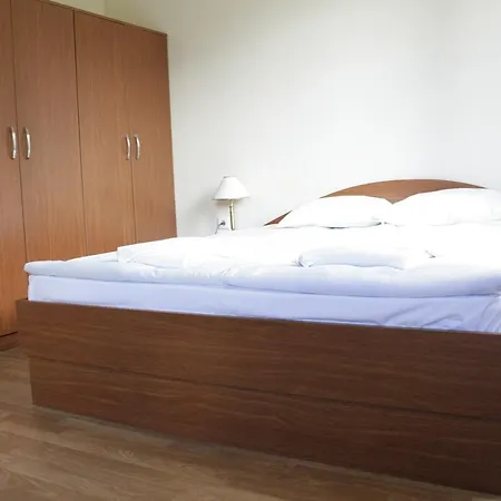 Апартамент Джена В Лъки Комплекс Apartment