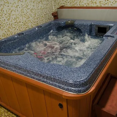 Apartment Апартамент Джена В Лъки Комплекс